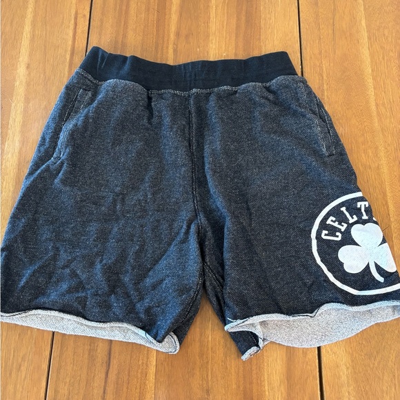 Boston Celtics Logo Dark Gray Shorts - Picture 1 of 4